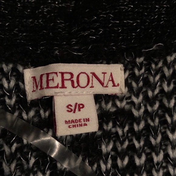 Patterned Sweater - Picture 3 of 3